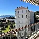 Cannes Blue Riviera Luxe